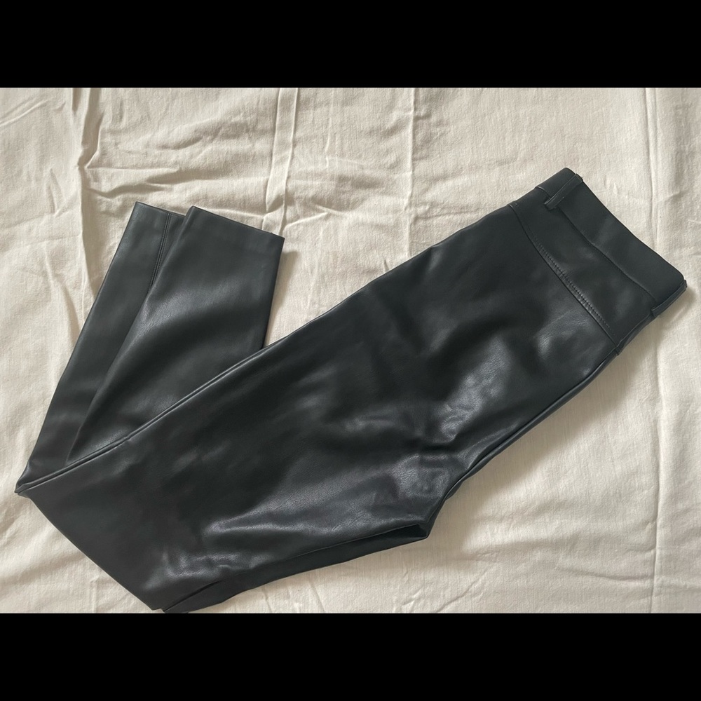 Zara Faux Leather leggings, size(M) - Picture 1 of 4